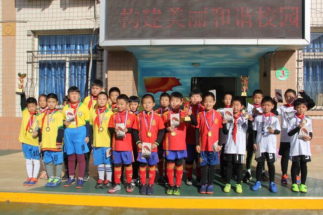鹈鹕26-27赛季预测首发与替补